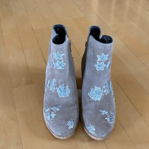 Diba Shoes - Diba Embroidered Suede Ankle Boots